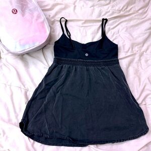 Lululemon sleeveless tank top size 6